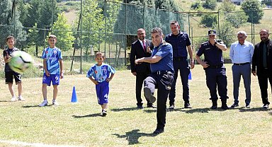 Okullarda son zil çaldı, öğrencilerin ilk karne hediyesi protokolden geldi
