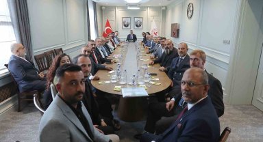 Roman toplumunun beklenti ve talepleri Bakanlık'ta ele alındı
