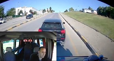 Sakarya'da savcı ile minibüs şoförünün trafikteki kavgası kamerada