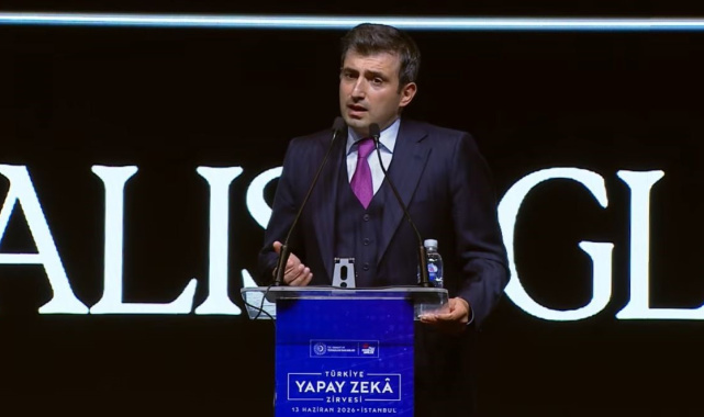Selçuk Bayraktar: "Gayemiz, insanın makineleştiği değil teknolojinin insana hizmet ettiği adil bir dünya inşa etmek"