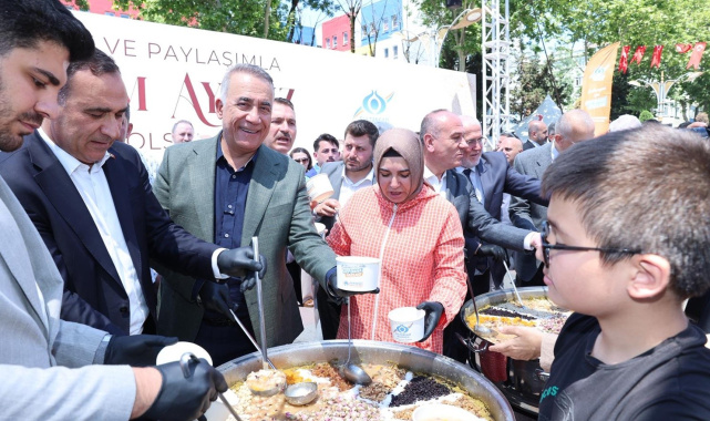 Sultangazi'de aşure bereketi