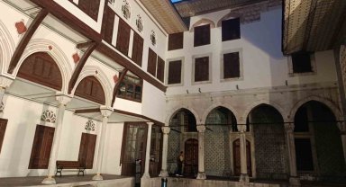Topkapı Sarayı gece turlarıyla ziyaretçilerine kapılarını açtı