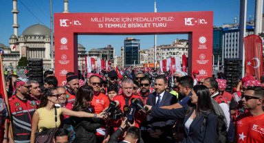 15 Temmuz şehitleri anısına dev kortej