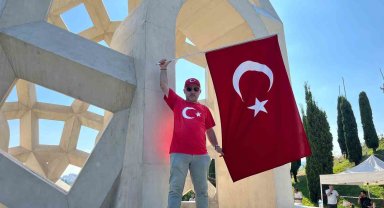 15 Temmuz'un 10'uncu yılında Şehitler Makamı'na ziyaretçi akını: "İslamda ölüm ve cuma dışında okunan sela birlik ve beraberlik çağrıdır"