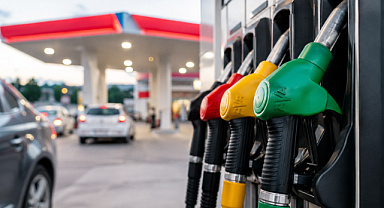 Akaryakıta çifte zam! Motorin 81 TL'yi aştı, pompada yeni fiyatlar