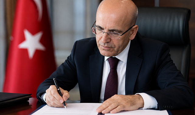 Bakan Şimşek'ten milyonları ilgilendiren imza! Maaşlar ve tüm ücretler yenilendi