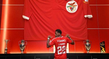 Benfica, Jhon Duran'ı kiralık olarak kadrosuna kattı