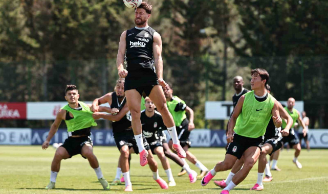 Beşiktaş, Midtjylland maçı hazırlıklarını sürdürdü