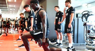 Beşiktaş, salonda çalıştı