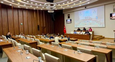 Beykoz Meclisi'nde CHP sıraları boş kaldı