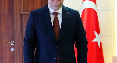 Bolu Belediyesi Başkan Vekili Mehmet Tuna Özcan CHP'den istifa etti