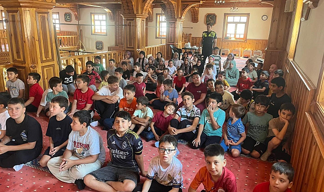 Cumayeri'nde yaz Kur'an kursu öğrencilerine trafik bilinci eğitimi