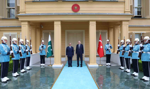 Cumhurbaşkanı Erdoğan, Pakistan Başbakanı Şerif'i resmi törenle karşıladı
