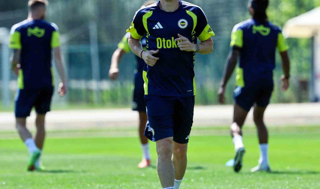 Fenerbahçe, Mert Hakan Yandaş ile asgari ücret üzerinden sözleşme imzaladı