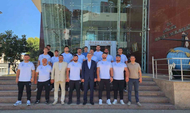 Gölcük'ün pehlivanları Kırkpınar yolcusu