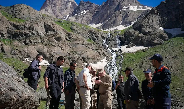 Hakkari'deki zamanla yarışa Sakarya AFAD da katıldı