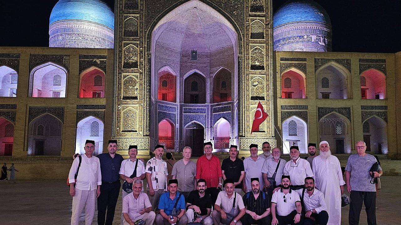 Hilal Turizm'den Özbekistan'da değerlendirme ve hizmet toplantısı