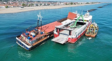 Karasu'da karaya oturan gemiyi kurtarma çalışmalarına başlandı