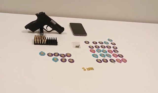 Küçükçekmece'de bir kuyumcuya sahte altın satan şahıslar yakalandı
