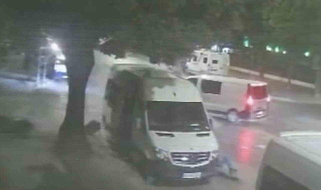 Motosiklet sürücülerinin ağır yaralandığı kazanın güvenlik kamerası ortaya çıktı