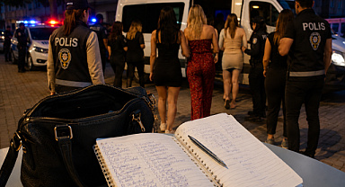 Sakarya'da fuhuş operasyonu! Çantadan çıkan veresiye listesi şoke etti