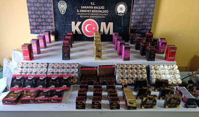 Sakarya'da kaçak c*ns*l içerikli ürün operasyonu: 859 ürün ele geçirildi