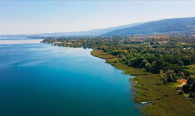 SAPANCA GÖLÜ'NDE KRİTİK EŞİK AŞILDI! SU SEVİYESİ 30 METRENİN ALTINA DÜŞTÜ