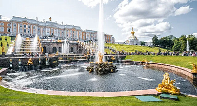SCHENGEN ZORLAŞTI, TÜRKLERİN YENİ GÖZDESİ ST. PETERSBURG OLDU!