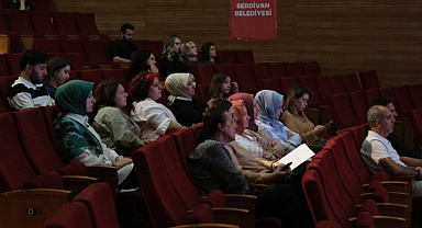 Serdivan'da protokol ve nezaket eğitimine yoğun katılım