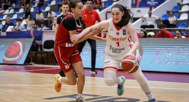 16 Yaş Altı Yıldız Kız Milli Takımı çeyrek finalde