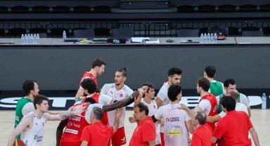 A Milli Erkek Basketbol Takımı, Türk Hava Yolları DBB Süper Kupa için Almanya'ya gitti