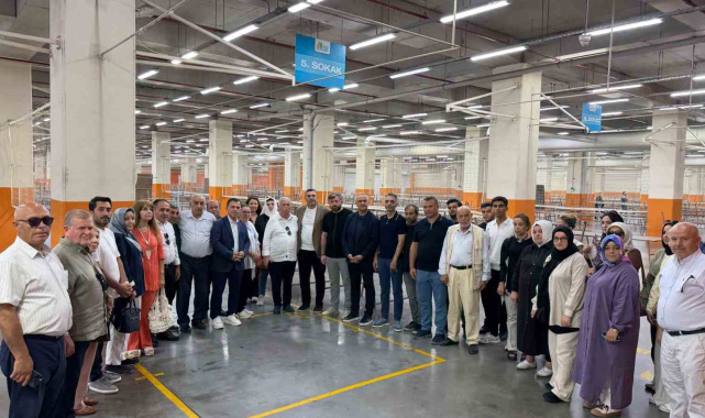 AK Parti İstanbul'dan "AK Belediyeciliği Yerinde Gör" programı