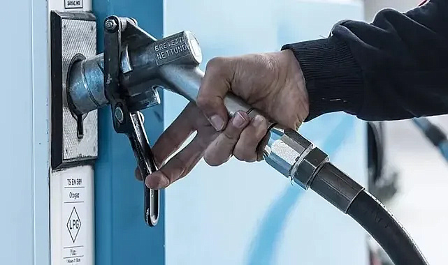 AKARYAKITTA YENİ ZAM DALGASI! BU KEZ SIRA LPG'DE