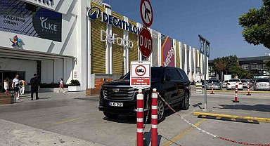 AVM'nin otoparkında tepki çekti: 25 milyonluk araç ambulans alanına park edildi