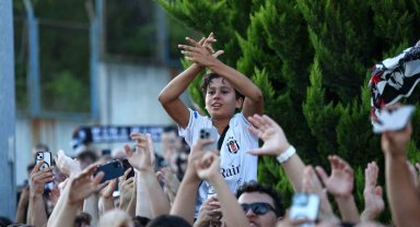 Beşiktaş'ın anlaşmaya vardığı Dusan Vlahovic, İstanbul'a geldi