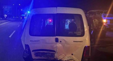 Bolu'da otomobil ile hafif ticari araç çarpıştı: 2 yaralı