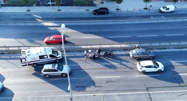 Büyükçekmece E-5'te trafiği kilitleyen kaza