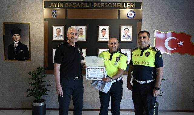 Düzce'de başarılı polisler ödüllendirildi