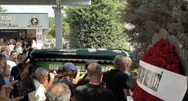 Düzce'de sevilen doktorun cenaze namazını kuzeni kıldırdı