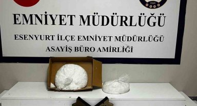 Esenyurt'ta bir adrese uyuşturucu operasyonu: 5 kilogram uyuşturucu madde ele geçirildi