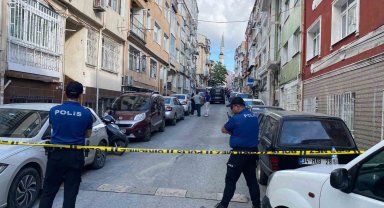 Fatih'te dehşet: Emekli polis eşini ve çocuğunu öldürdükten sonra intihar etti