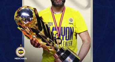 Fenerbahçe Kadın Voleybol Takımı'nda yeniden Stefano Lavarini dönemi