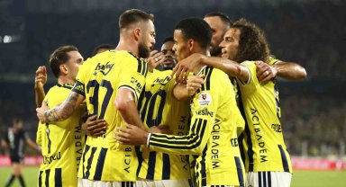 Fenerbahçe, ligdeki ilk galibiyetini aldı