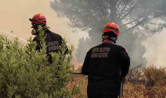 Kartal Belediyesi'nden Balıkesir'deki orman yangını müdahalelerine destek