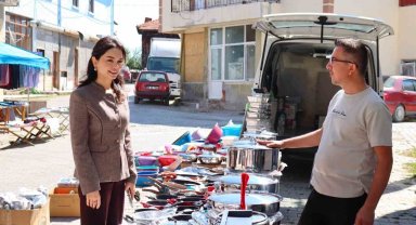 Kaymakam Feyza Yılmaz, pazarcı esnafı ve vatandaşlarla buluştu
