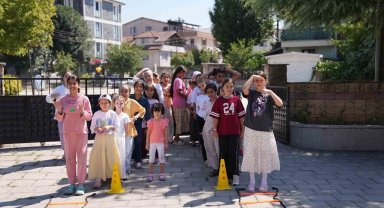 Kur'an kursu öğrencileri keyifli zaman geçirdi