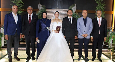 Melike ve Şükrü görkemli düğünle hayatlarını birleştirdi