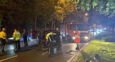 Refüjü aşan otomobil karşı şeritte iki araca çarptı: 3 yaralı