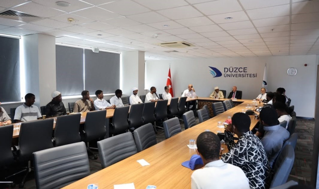 Ruanda Müftüsü Rektör Sözbir ile görüştü