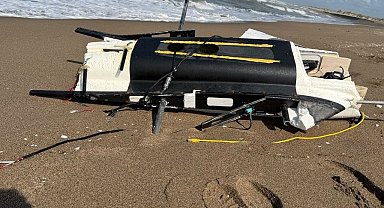 Sahile vuran dron parçası ekipleri harekete geçirdi